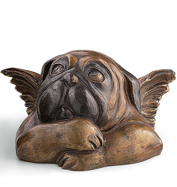  Mops (mit verschränkten Armen) 